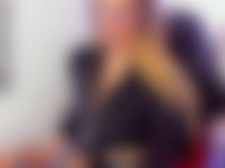 Live cam show with melisa-14 - Camel Toe on AdultVida.com