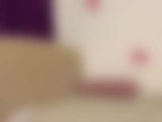 Live cam show with MilkyJulyG - Mature on eurowanks.com