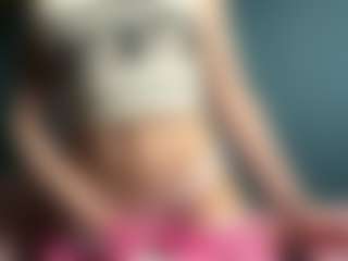 Live cam show with Auesha - College on Mixed Magazine Live