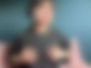 Live cam show with Auesha - Skinny White on CamwithHer | austria