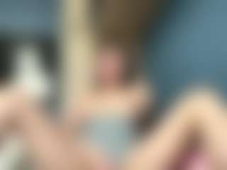 Live cam show with Auesha - Toys on nudelive.tv