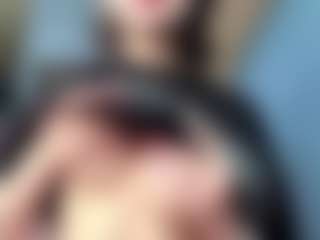 Auesha's Live Sex Cam Show