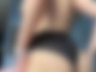 Auesha's Live Sex Cam Show