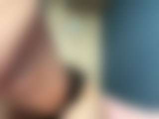 Auesha's Live Sex Cam Show