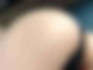 Auesha's Live Sex Cam Show