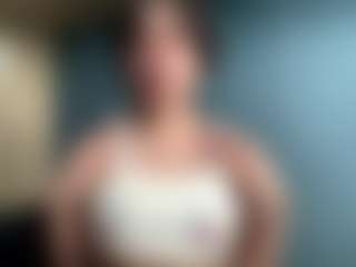 Live cam show with Auesha - Toys on Camsoda