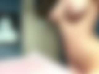 Live cam show with Auesha - Solo on LiveSexCams6