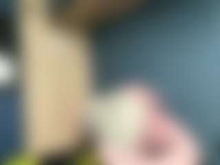 Auesha's Live Sex Cam Show