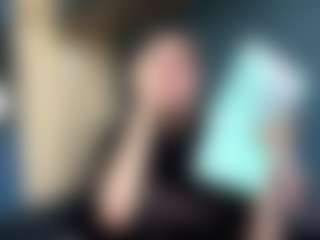Live cam show with Auesha - Drinking on SinfulBabes