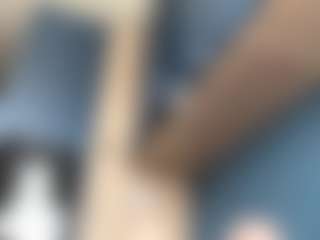 Auesha's Live Sex Cam Show