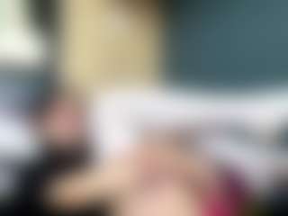 Live cam show with Auesha - Arab BBW on UwU Esports