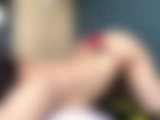 Live cam show with Auesha - Drinking on Camiplay Live