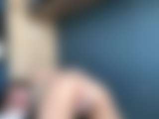 Auesha's Live Sex Cam Show