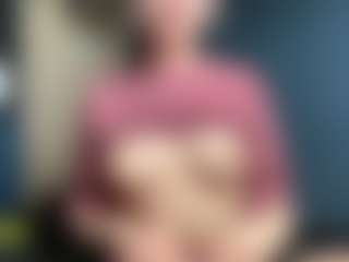 Live cam show with Auesha - Brown Eyes on SpankPalCams