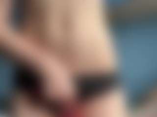Live cam show with Auesha - Queen on sexylive.show