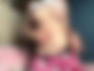 Auesha's Live Sex Cam Show