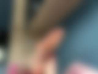 Auesha's Live Sex Cam Show