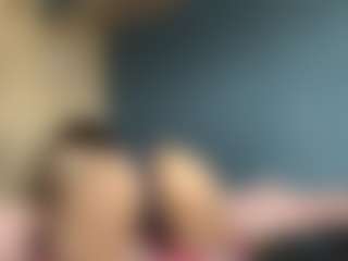 Live cam show with Auesha - White Curvy on Camsoda | austria