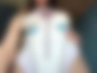 Auesha's Live Sex Cam Show