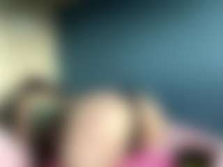 Auesha's Live Sex Cam Show