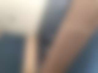 Auesha's Live Sex Cam Show