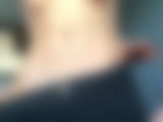 Auesha's Live Sex Cam Show