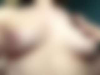 Auesha's Live Sex Cam Show