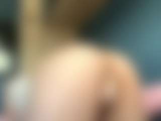 Auesha's Live Sex Cam Show