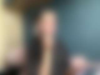 Live cam show with Auesha - Erotic Dance on CamClone