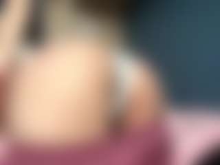 Auesha's Live Sex Cam Show