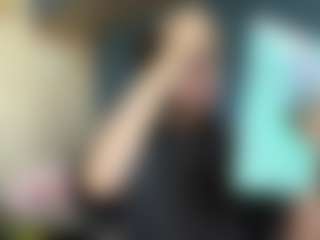 Live cam show with Auesha - Erotic Dance on Uber Horny