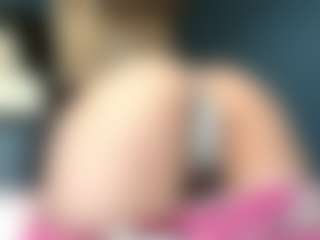 Auesha's Live Sex Cam Show