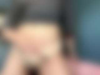 Auesha's Live Sex Cam Show