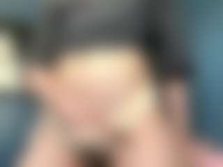 Auesha's Live Sex Cam Show