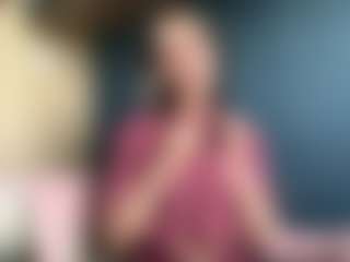 Live cam show with Auesha - Gorgeous on parknlotfishbdy