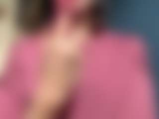 Live cam show with Auesha - White on AdultVida.com | lithuania
