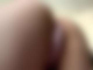 Auesha's Live Sex Cam Show
