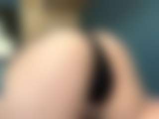 Auesha's Live Sex Cam Show