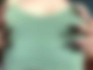 Auesha's Live Sex Cam Show
