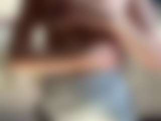 Auesha's Live Sex Cam Show