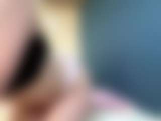 Auesha's Live Sex Cam Show