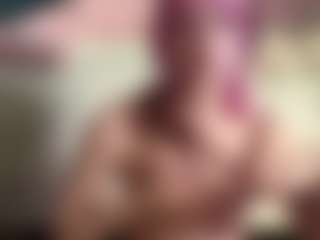Live cam show with Auesha - Gagging on instabang