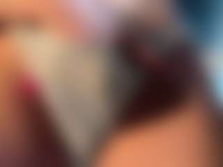 Live cam show with Auesha - Erotic Dance on Porn Luv