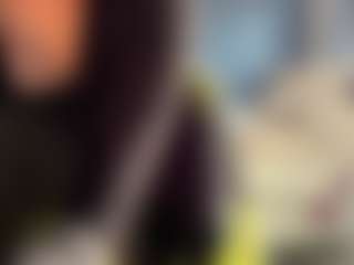Live cam show with Auesha - Erotic Dance on madthumbs