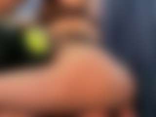 Auesha's Live Sex Cam Show