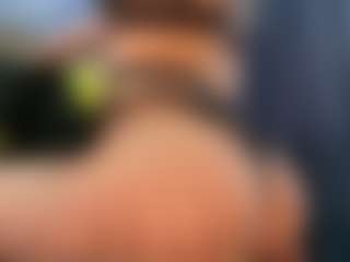 Auesha's Live Sex Cam Show