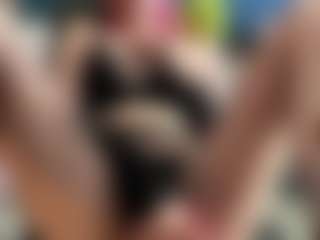 Auesha's Live Sex Cam Show