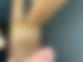 Auesha's Live Sex Cam Show