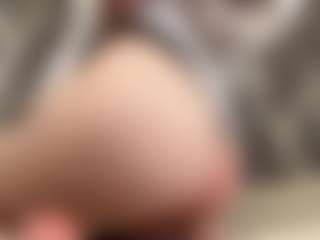 Auesha's Live Sex Cam Show