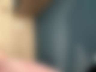Spettacolo in cam dal vivo con Auesha - Ahegao su Camsoda